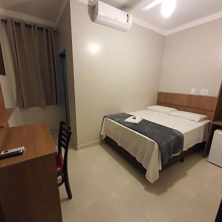 Hotel Tertulio'S ريو كلارو المظهر الخارجي الصورة