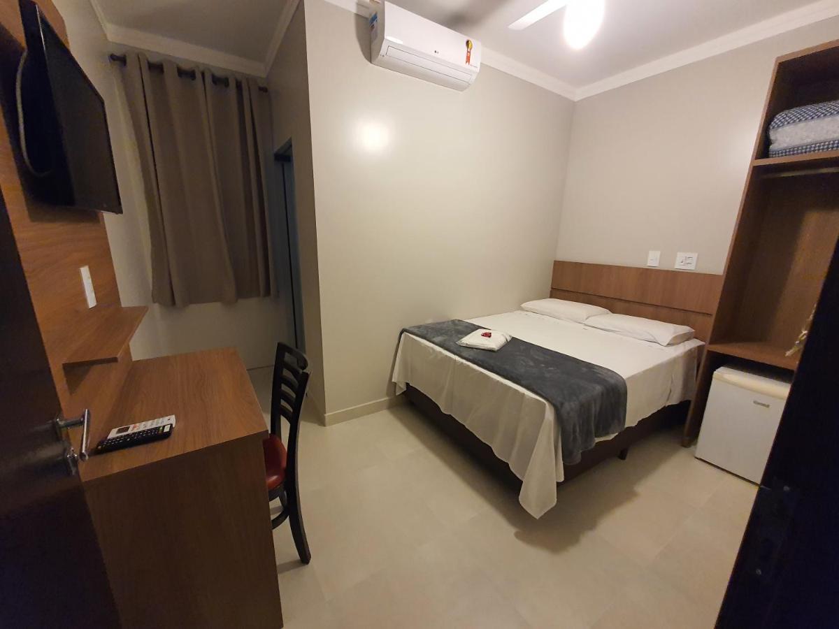 Hotel Tertulio'S ريو كلارو المظهر الخارجي الصورة