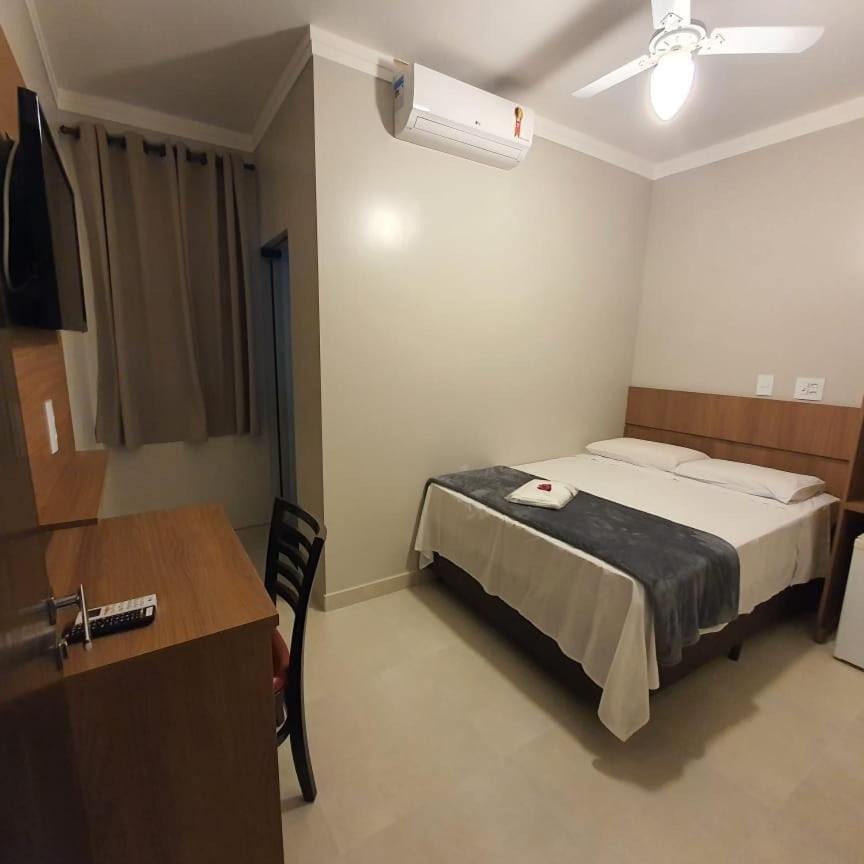 Hotel Tertulio'S ريو كلارو المظهر الخارجي الصورة